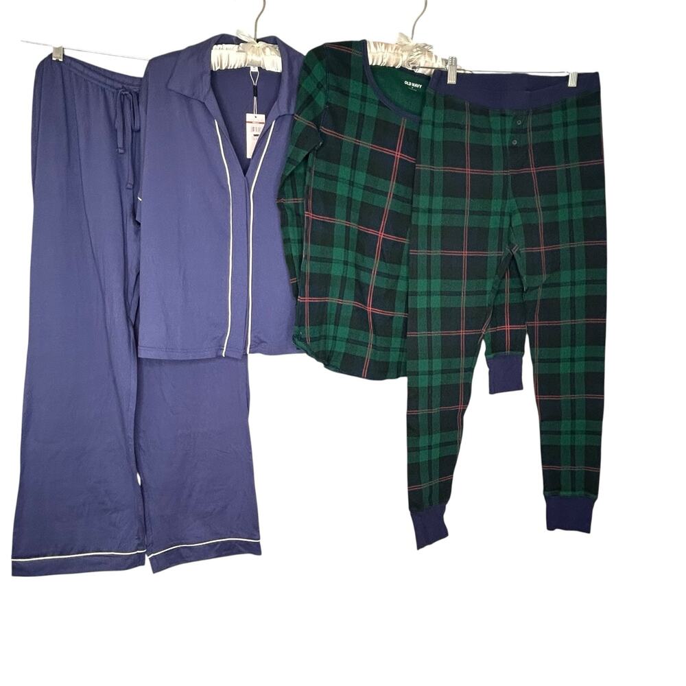 Lot 2 PJs Women Medium 1 Brand New Danskin Blue Old Navy Holiday Green Comfy